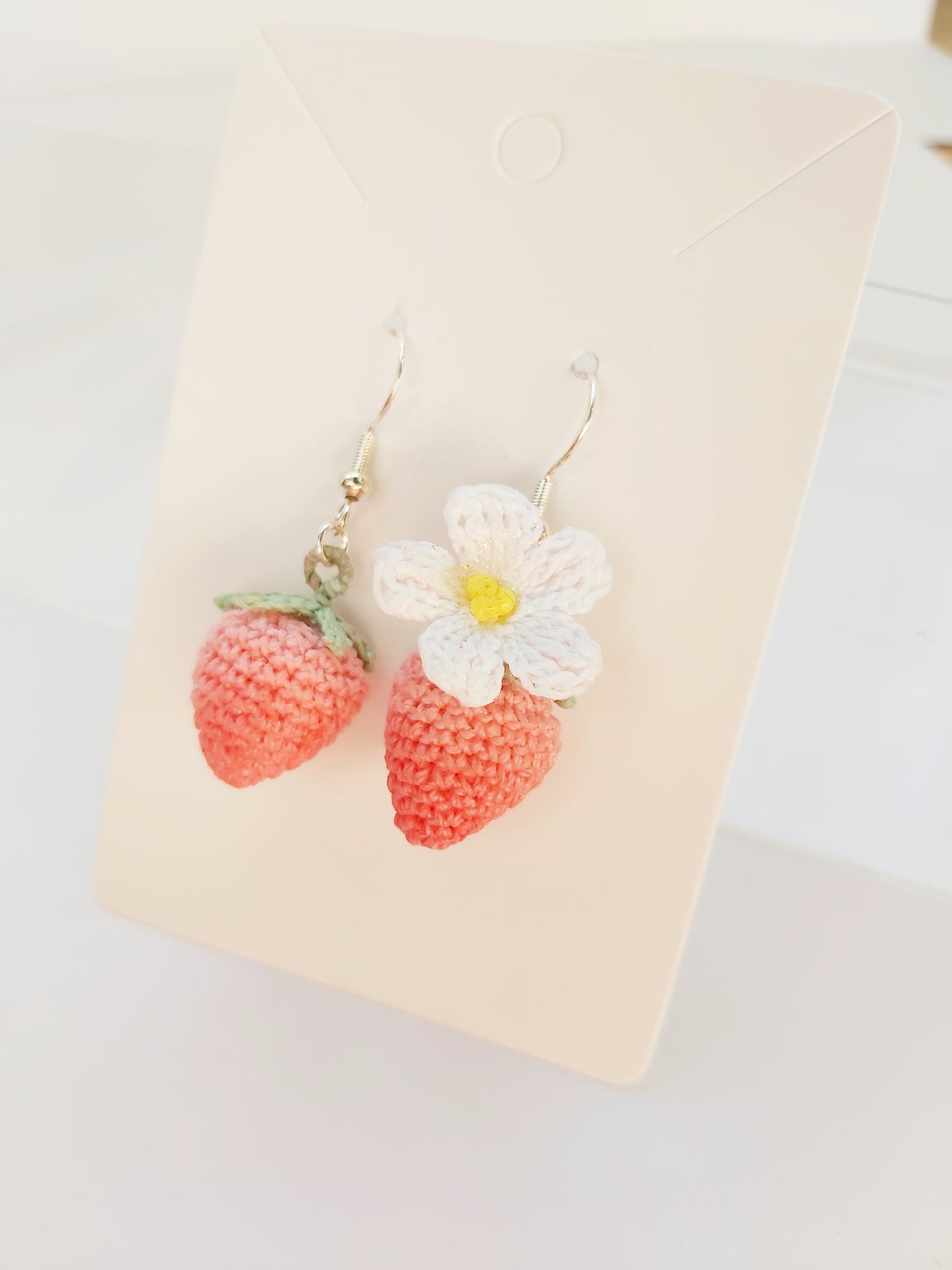 Strawberry Whisper 🍓Earrings