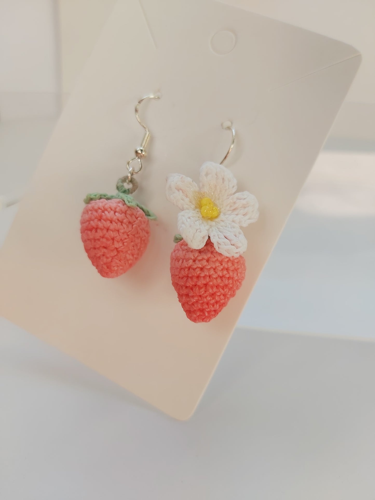 Strawberry Whisper 🍓Earrings