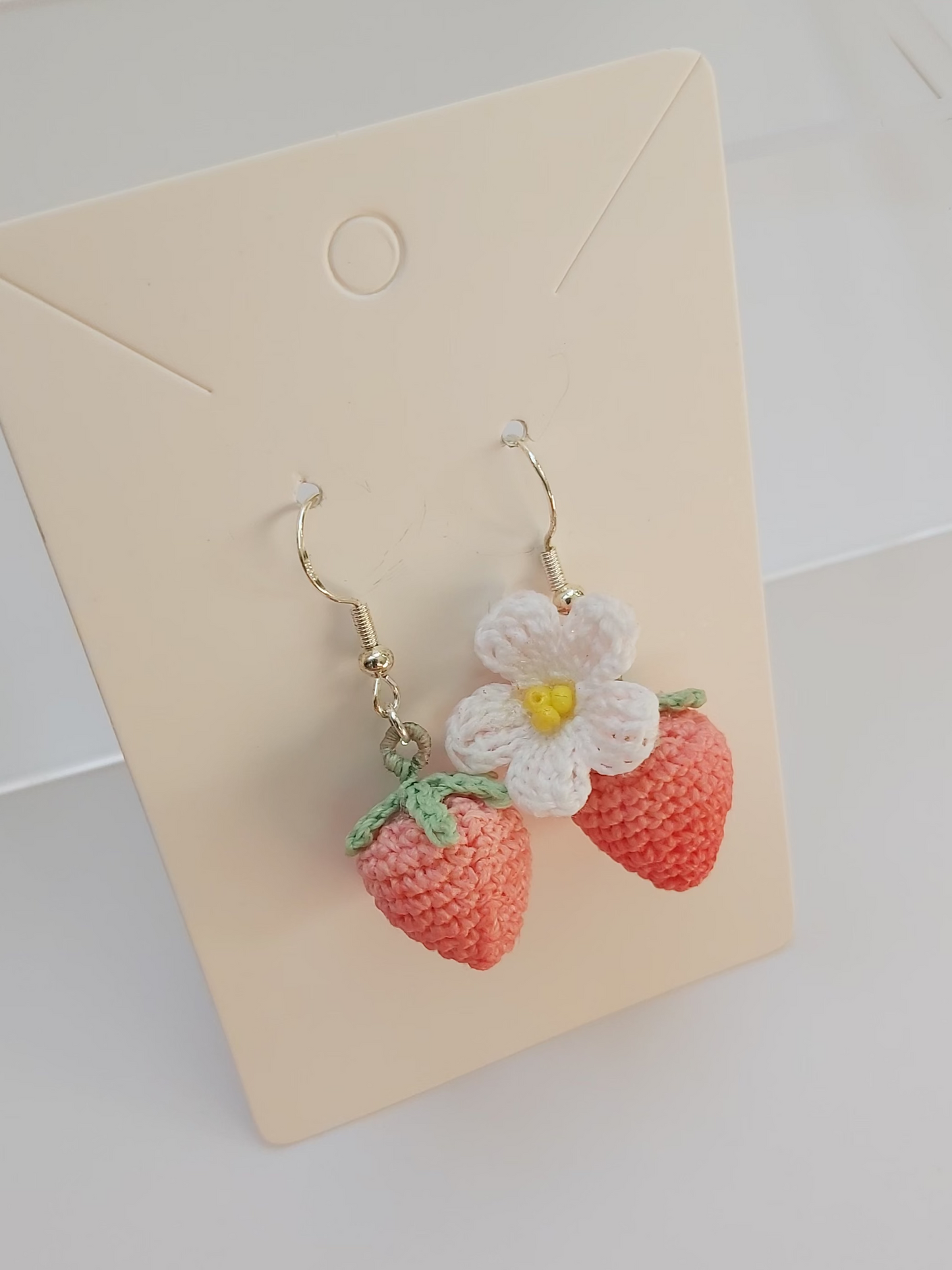 Strawberry Whisper 🍓Earrings