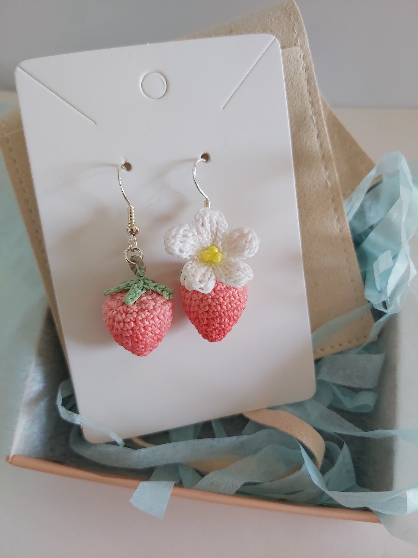 Strawberry Whisper 🍓Earrings
