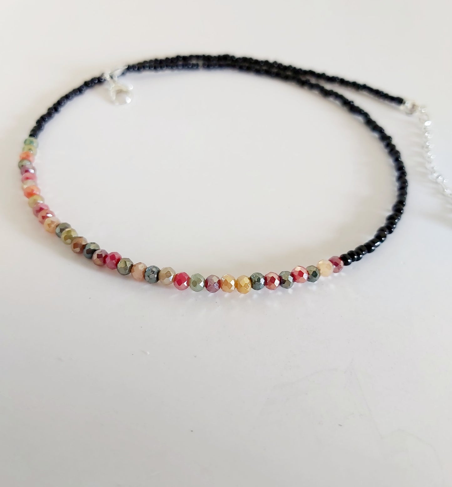 “Forest Light” Crystal Beaded Choker – Inspired by Autumn Colors and Natural Harmony