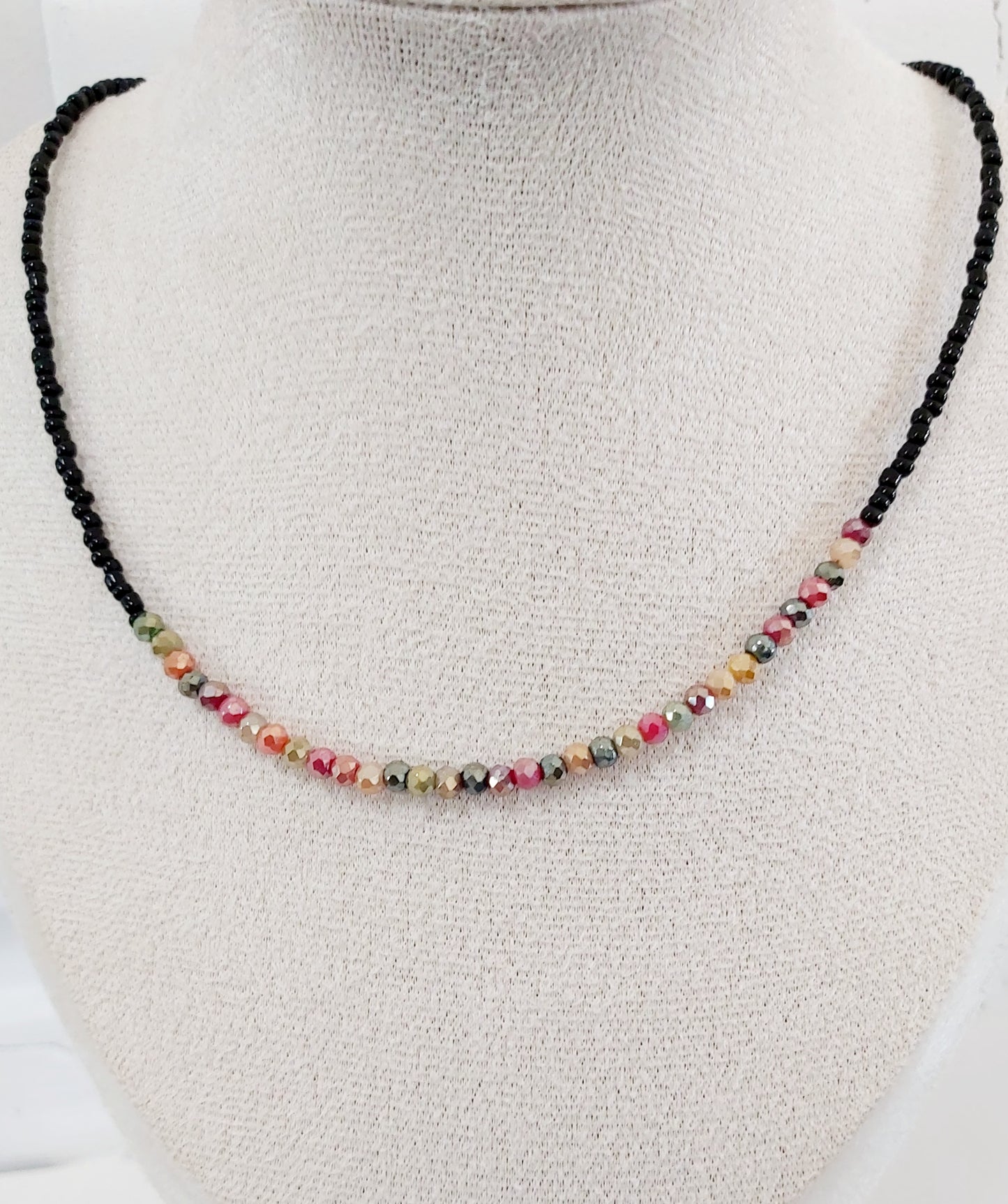 “Forest Light” Crystal Beaded Choker – Inspired by Autumn Colors and Natural Harmony